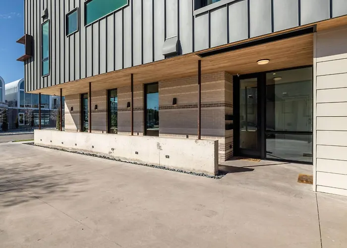 Cultural District Loft - Rooftop Terrace - Games Apartment Fort Worth