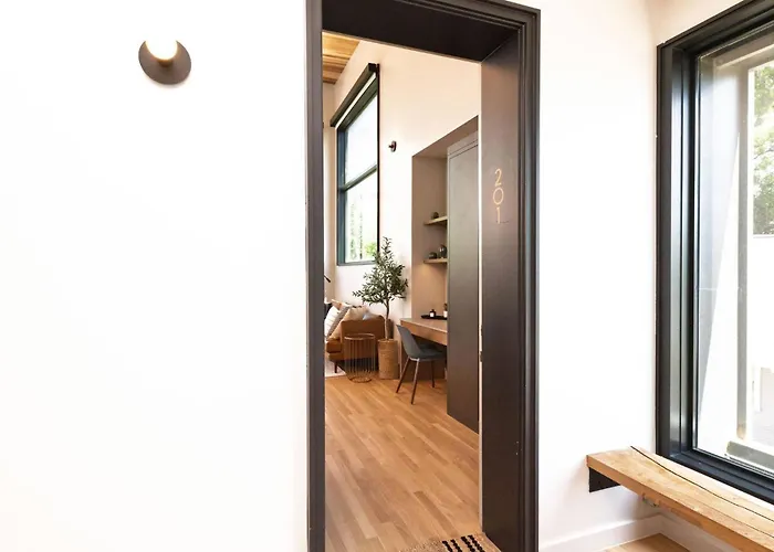 Cultural District Loft - Rooftop Terrace - Games * Fort Worth