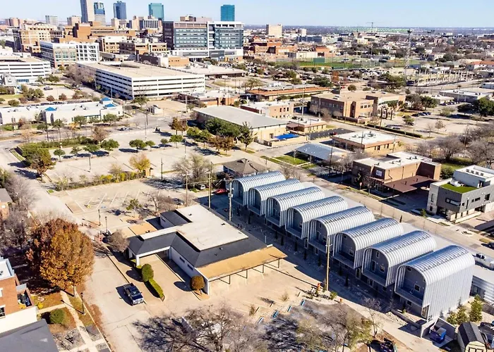 Cultural District Loft - Rooftop Terrace - Games Apartment Fort Worth